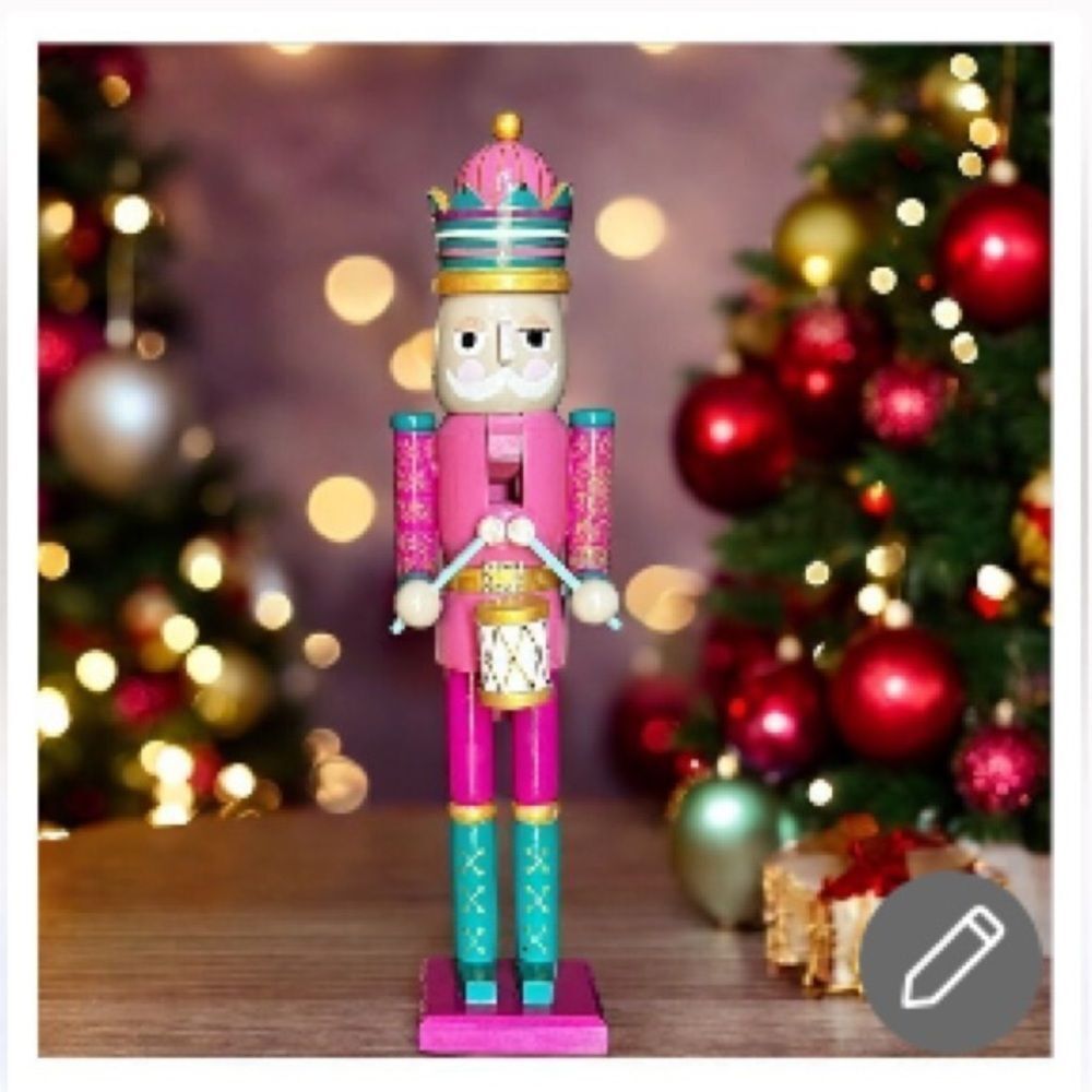 Hand Crafted Colorful Nutcracker Drum Major 18”h - Picture 3 of 10